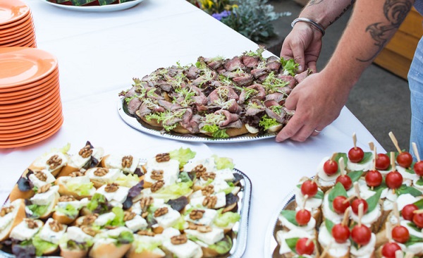 校方打造校園點(diǎn)餐小程序應(yīng)知到哪些?校園點(diǎn)餐小程序怎么樣？